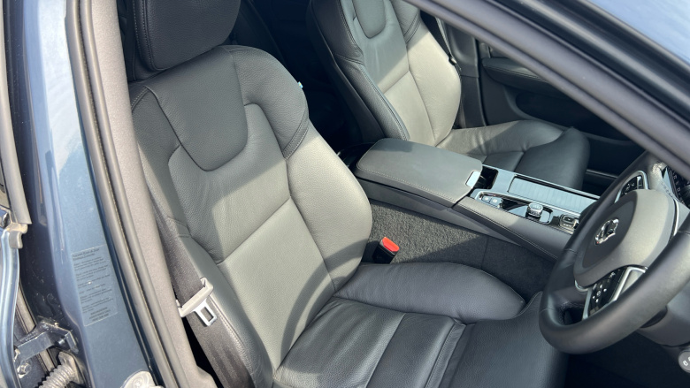 Volvo V60 2.0 T6 [350] PHEV Plus Dark 5dr AWD Auto Estate